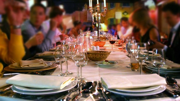 El truco matemático para organizar las mesas en un banquete de bodas